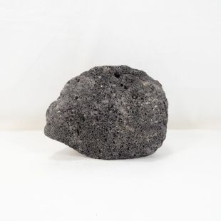 Comprar roca volcánica negra con agujeros para decorar acuarios en tienda online especializada en peces, Pzes Alcorcón, tienda.pzes.es