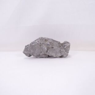 Roca Amano pequeña, triangular con surcos para decorar acuarios en tienda online peces y acuarios, Pzes Alcorcón.