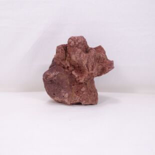 Roca dragón mediana y redondedada de color rojo con agujeros decoración natural acuarios en tienda.pzes.es