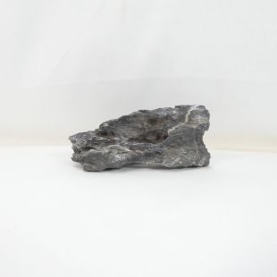 piedra amano negra mediana con dos tonos muy marcados