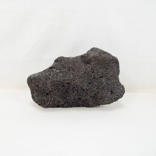 Comprar roca volcánica negra con agujeros para decorar acuarios en tienda online especializada en peces, Pzes Alcorcón, tienda.pzes.es
